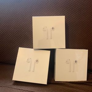 Apple AirPods generation 2 wireless headphones with charging case
